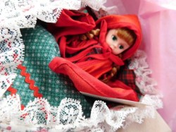 8" Tall Madame Alexander  14555 Red Riding Hood - Topsy With Grandma & Wolf Mask Legends  in Box